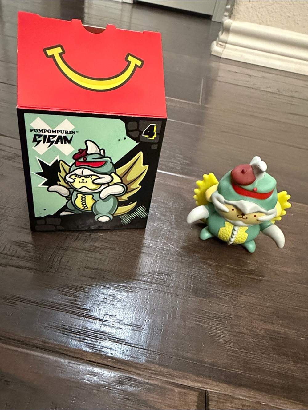 Pompompurin X Gigan - Collectible McDonalds Hello Kitty and Friends